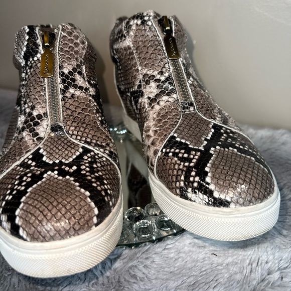 Blondo Mob Wife Y2K Sz 8 Waterproof Snake Animal Print Hidden Wedge Sneakers - Picture 4 of 8